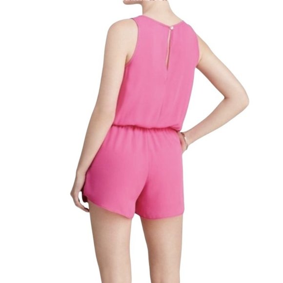 NWT AQUA Hot Pink V-Neck Romper Keyhole Back Size M - Picture 2 of 9